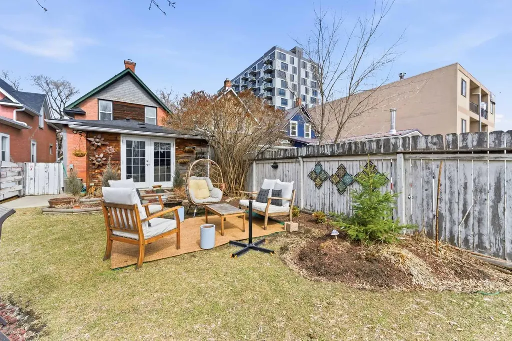 447 Marsh Road NE Calgary AB T2E 5B2