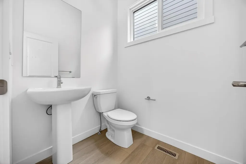 338 Alpine Boulevard SW Calgary AB T2Y 0Y4