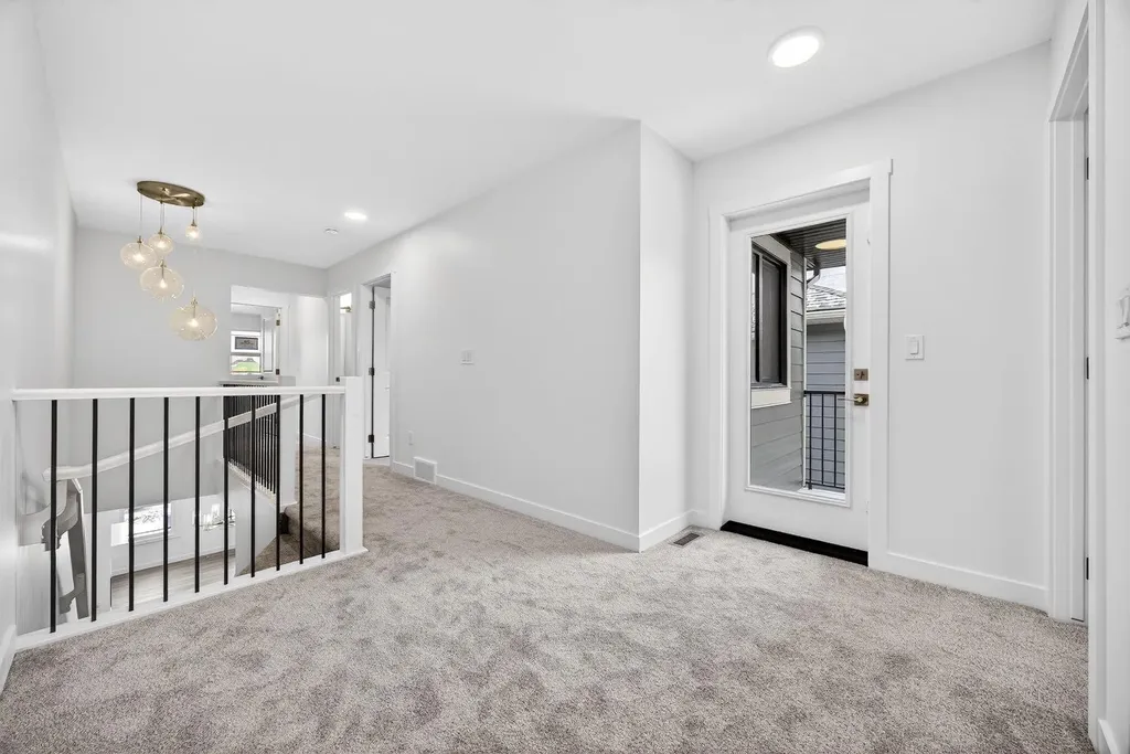 338 Alpine Boulevard SW Calgary AB T2Y 0Y4
