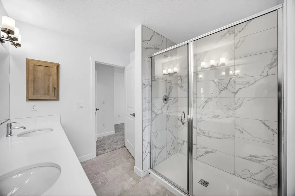 338 Alpine Boulevard SW Calgary AB T2Y 0Y4