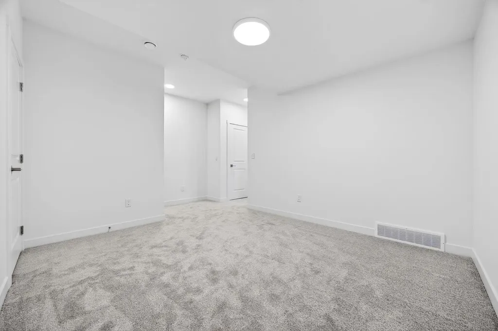 338 Alpine Boulevard SW Calgary AB T2Y 0Y4