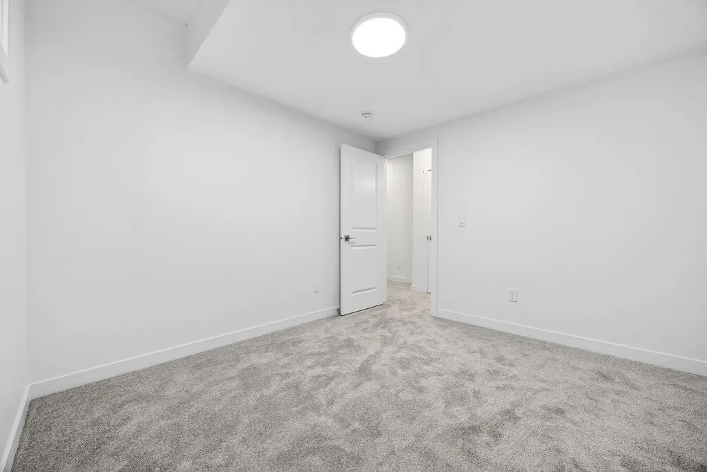 338 Alpine Boulevard SW Calgary AB T2Y 0Y4
