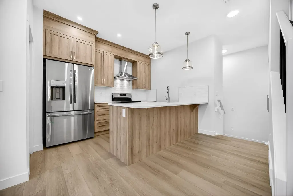 338 Alpine Boulevard SW Calgary AB T2Y 0Y4