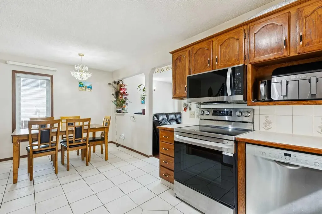 156 Falshire Close NE Calgary AB T3J 3A1