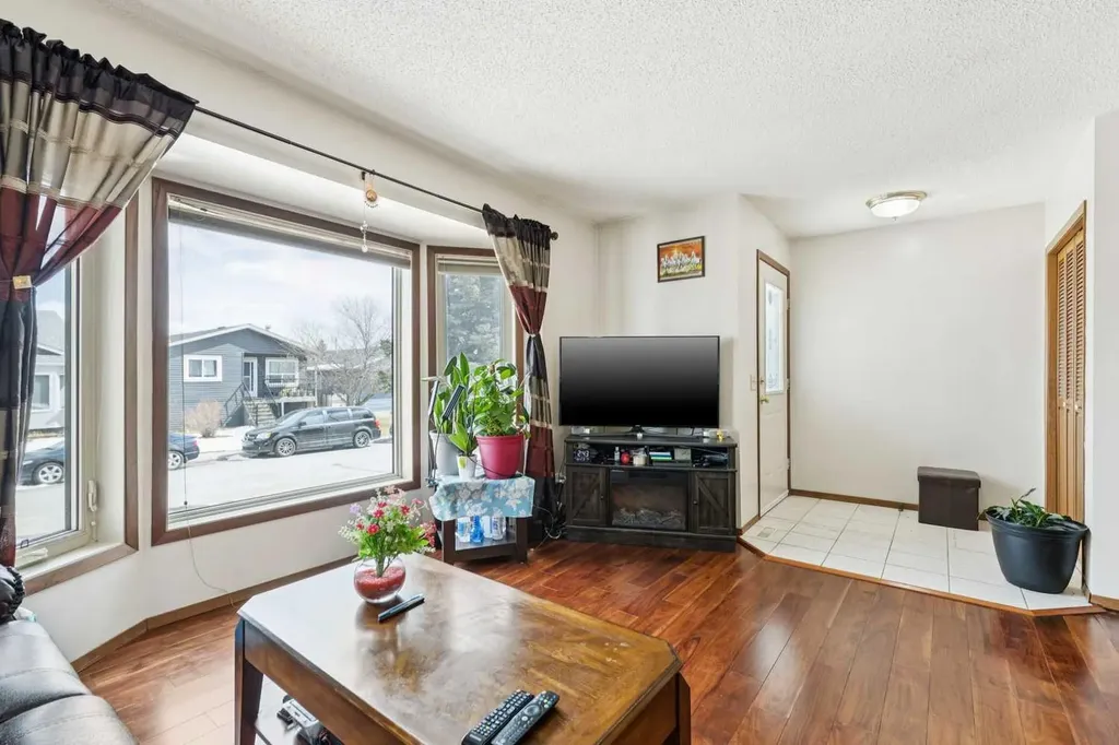 156 Falshire Close NE Calgary AB T3J 3A1