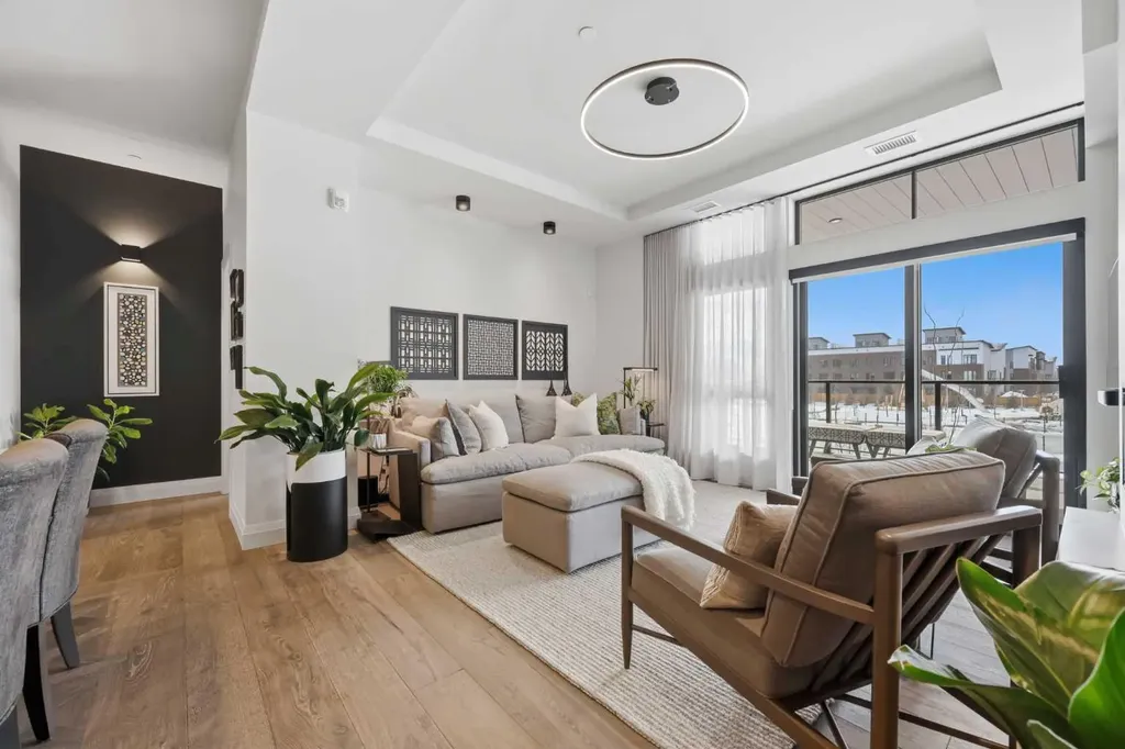 835 78 Street SW Calgary AB T3H 6H6