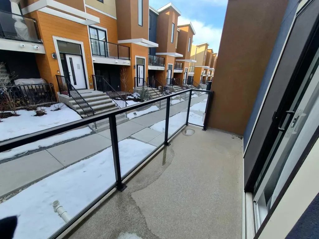 125 Sage Hill Circle Calgary AB T3R 1V2