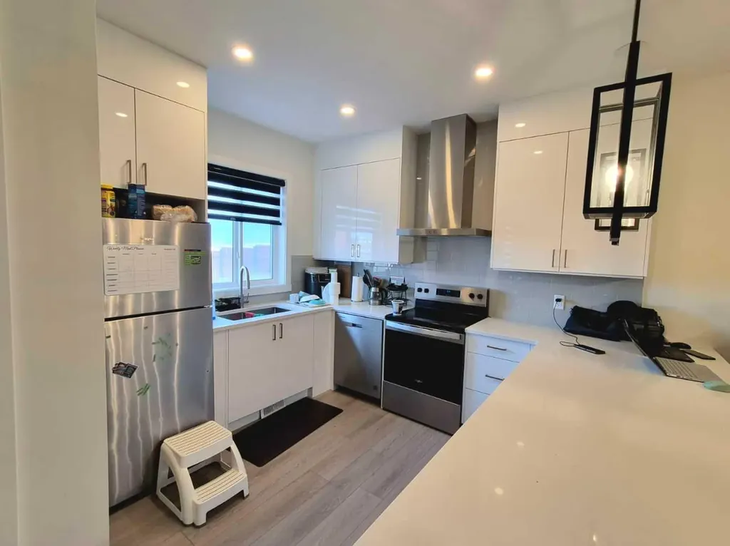 125 Sage Hill Circle Calgary AB T3R 1V2