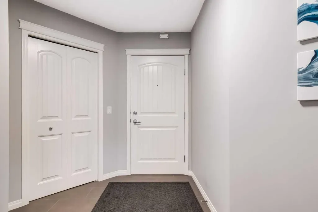 115 Prestwick Villas SE Calgary AB T2Z0M9