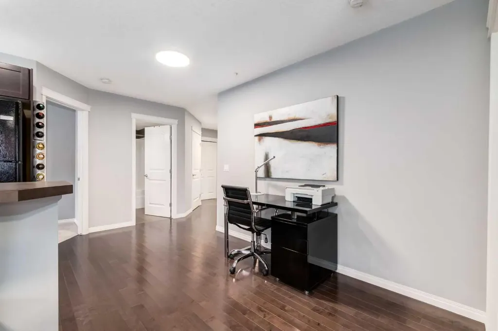 115 Prestwick Villas SE Calgary AB T2Z0M9