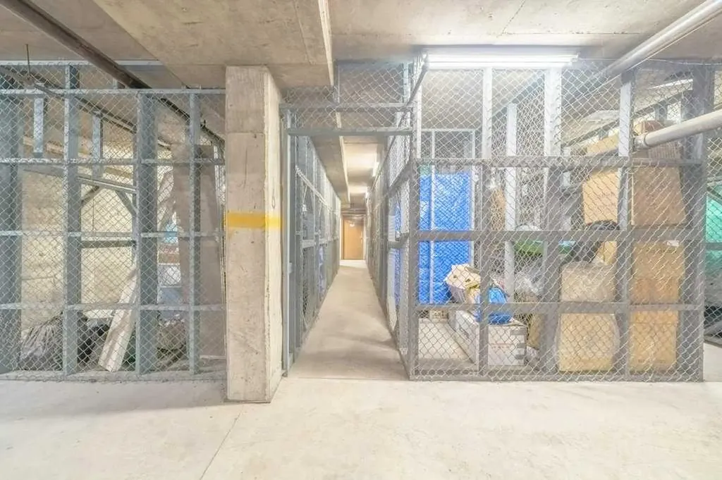 13045 6 Street SW Calgary AB T2W 2M6