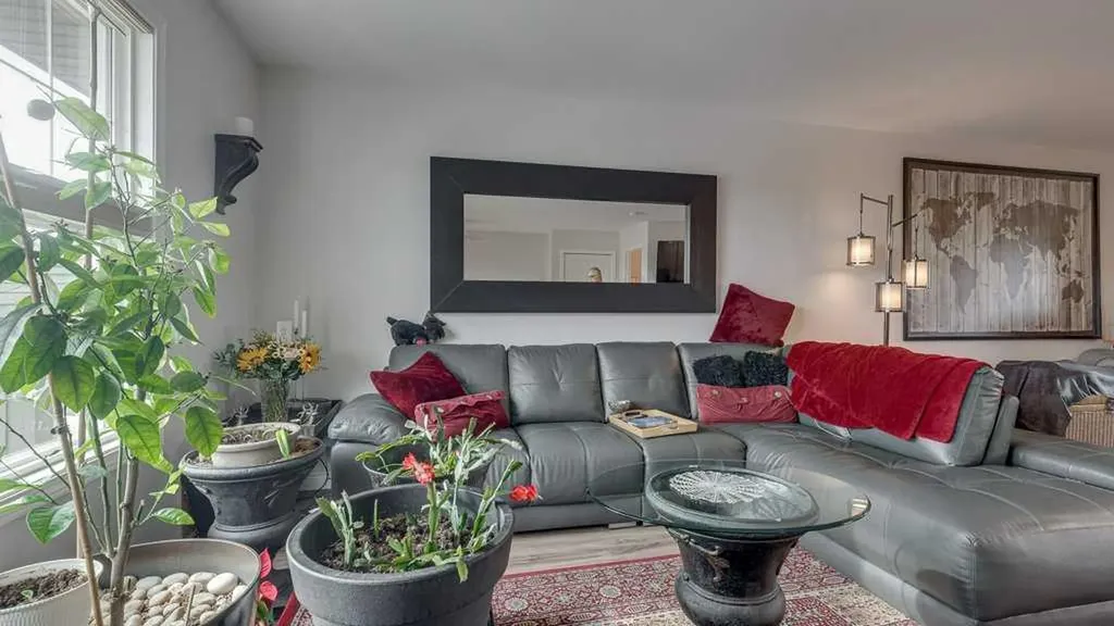115 Redwood Boulevard Springbrook AB T4S 0J5