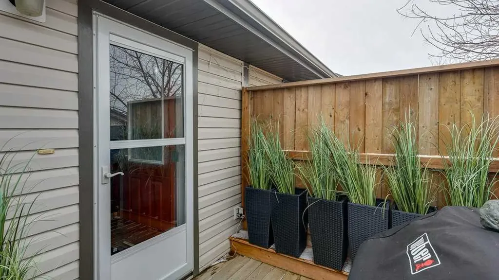 115 Redwood Boulevard Springbrook AB T4S 0J5