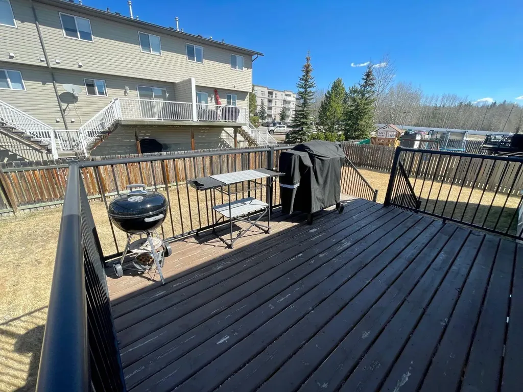 4108 16 Avenue Edson AB T7E 0A5