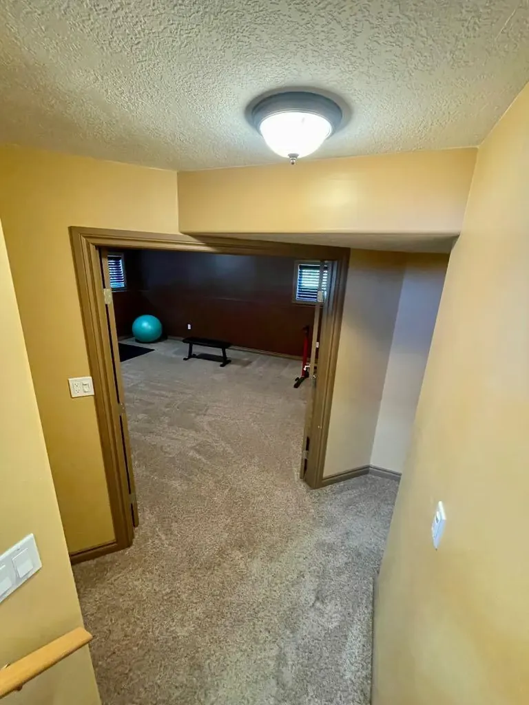 4108 16 Avenue Edson AB T7E 0A5
