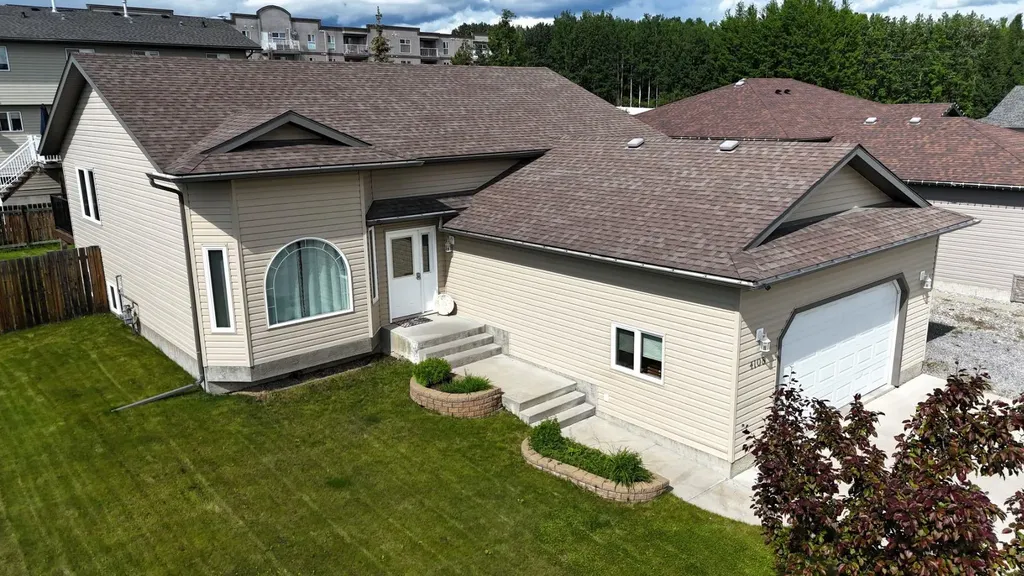 4108 16 Avenue Edson AB T7E 0A5
