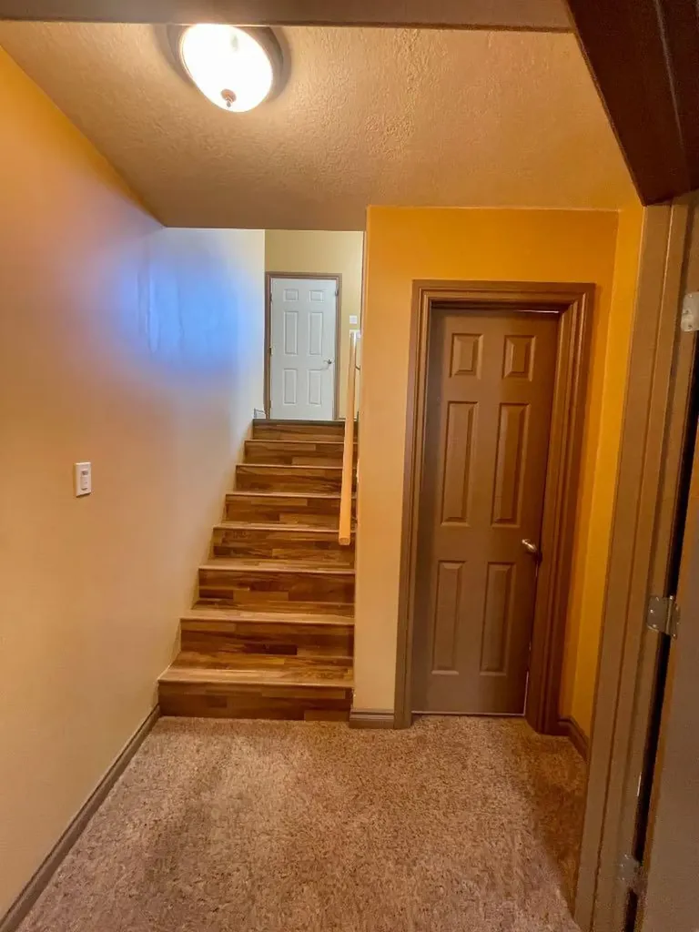 4108 16 Avenue Edson AB T7E 0A5