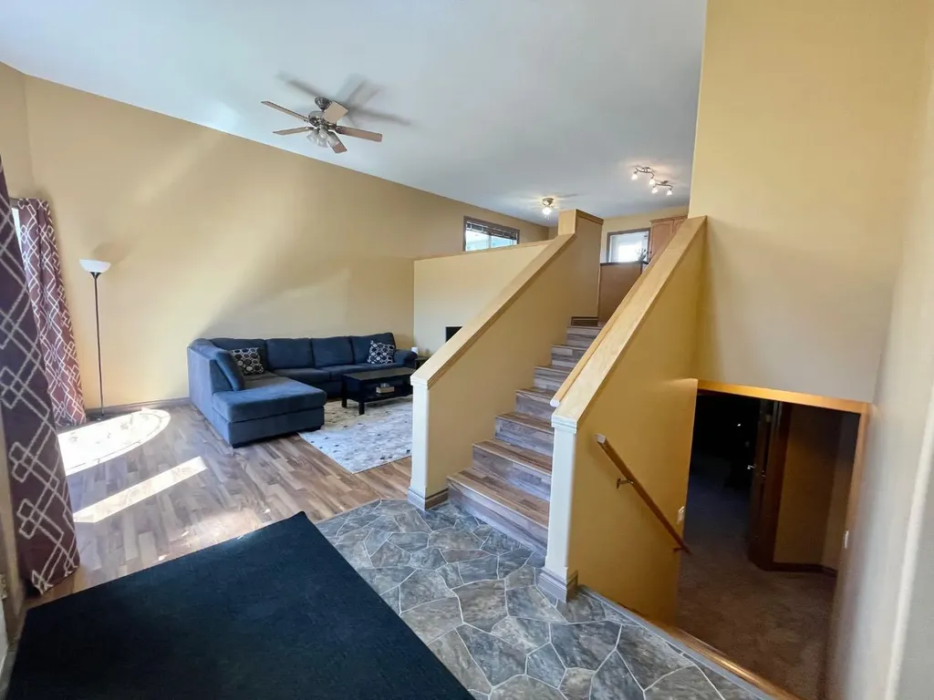 4108 16 Avenue Edson AB T7E 0A5