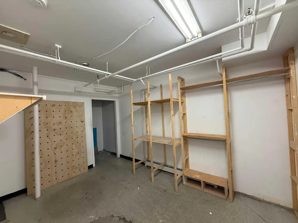 1314 B 17 Avenue SW Calgary AB T2T 0E3