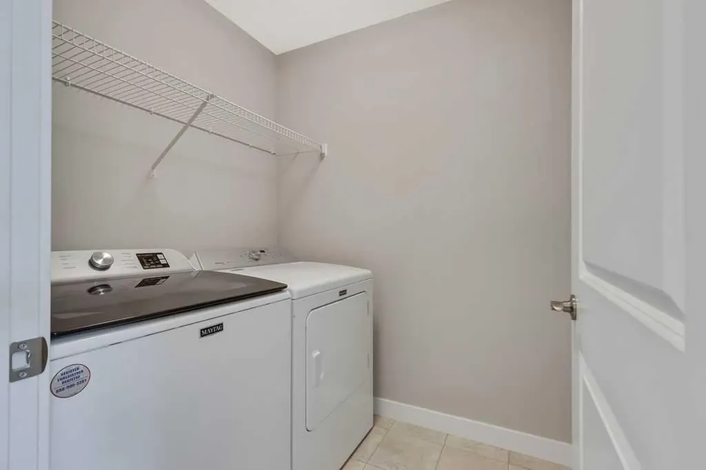 216 Creekstone Row SW Calgary AB T2X4Y5