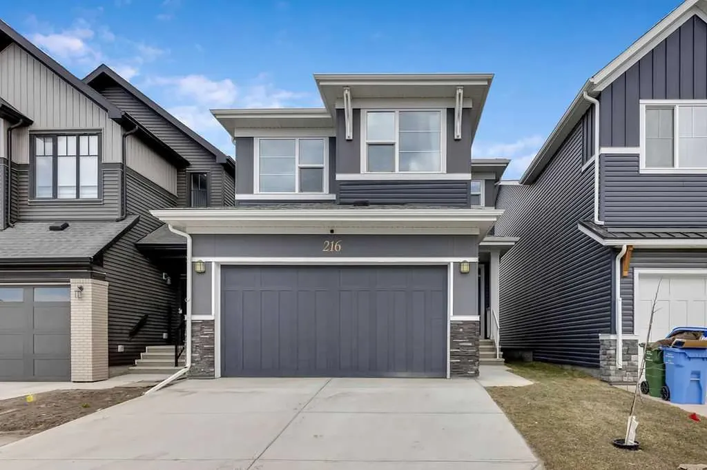 216 Creekstone Row SW Calgary AB T2X4Y5
