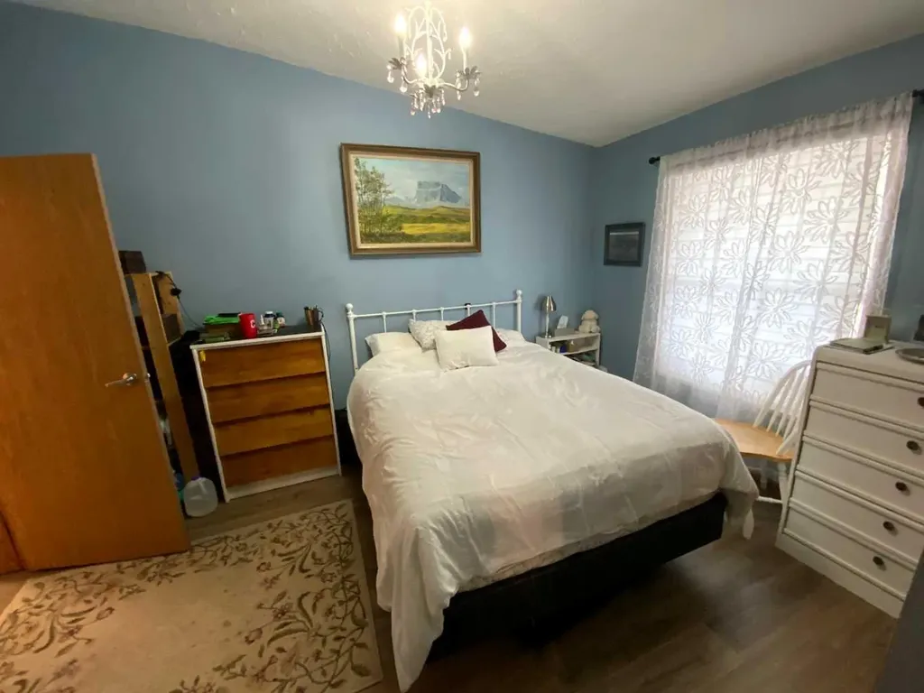 6 Cherry Lane SE Three Hills AB T0M 2A0