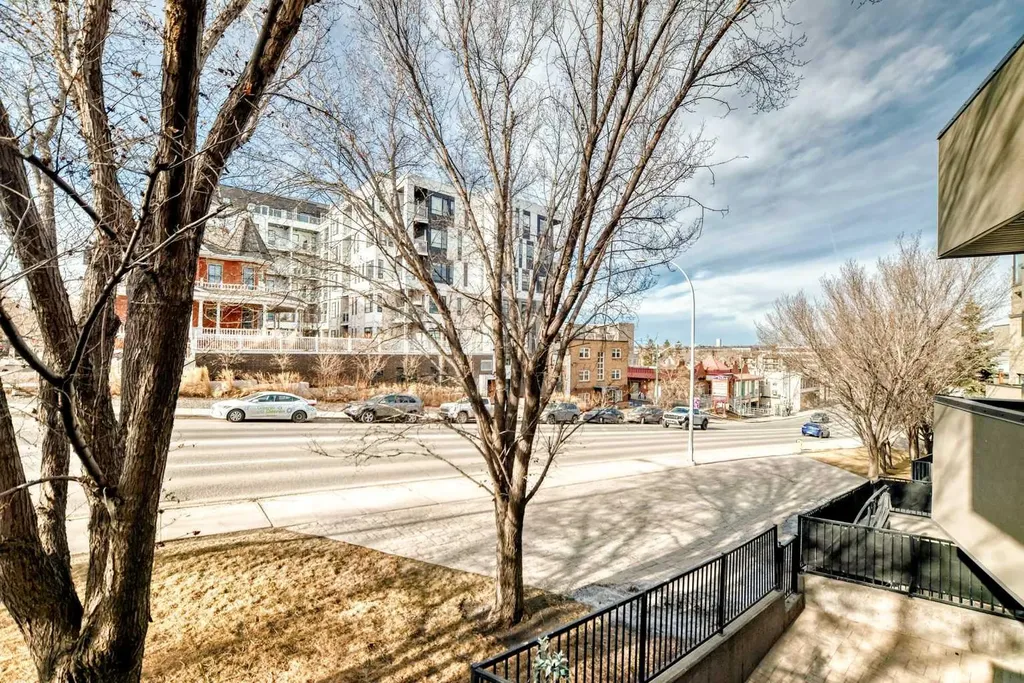 1828 14 Street SW Calgary AB T2T 3S9