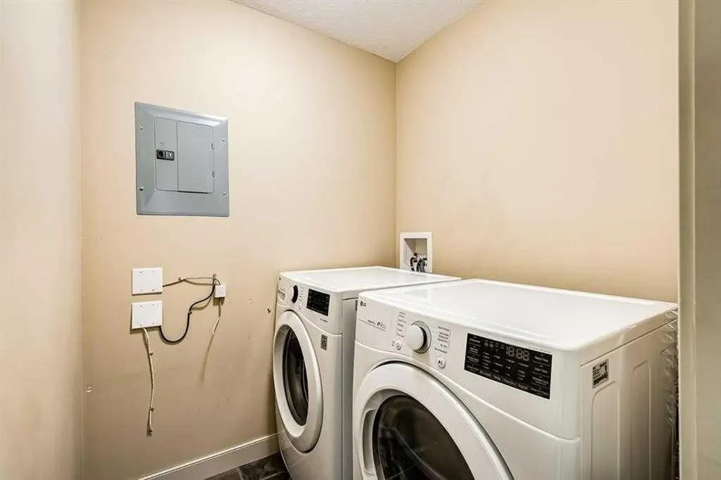 1828 14 Street SW Calgary AB T2T 3S9