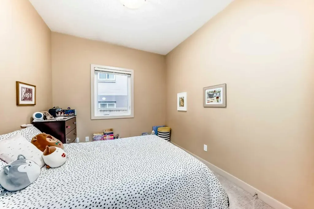 1828 14 Street SW Calgary AB T2T 3S9