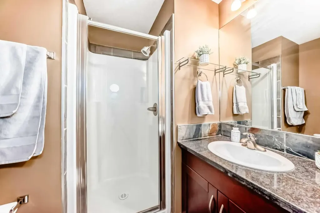1828 14 Street SW Calgary AB T2T 3S9