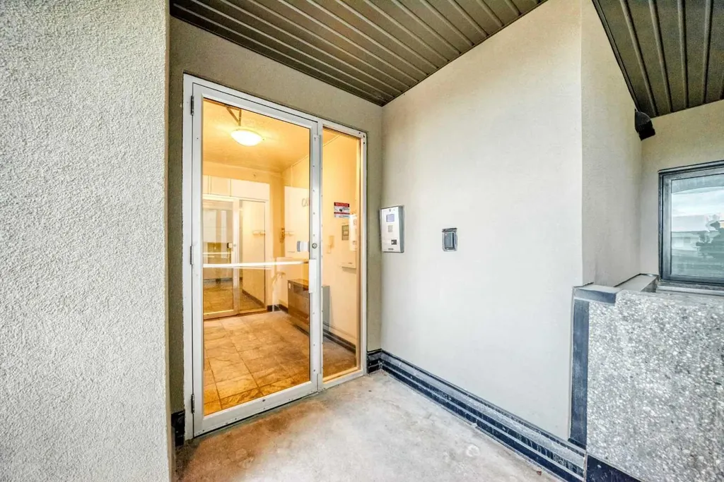 1828 14 Street SW Calgary AB T2T 3S9