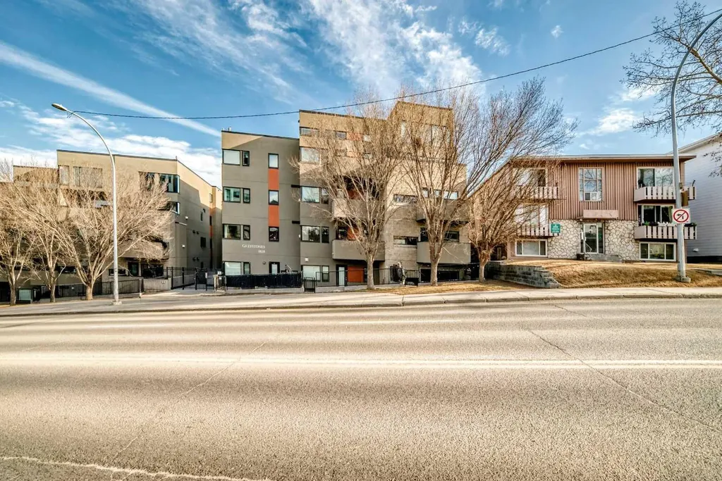 1828 14 Street SW Calgary AB T2T 3S9