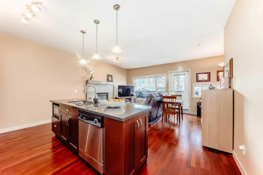 1828 14 Street SW Calgary AB T2T 3S9