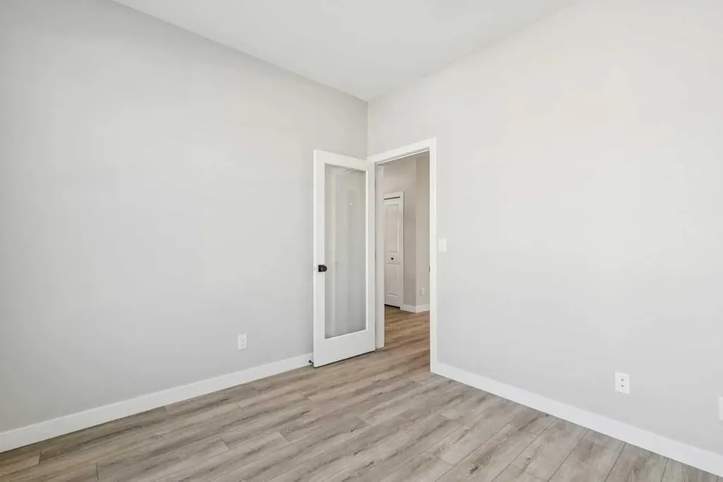 335 Fireside Drive Cochrane AB T4C 3E1