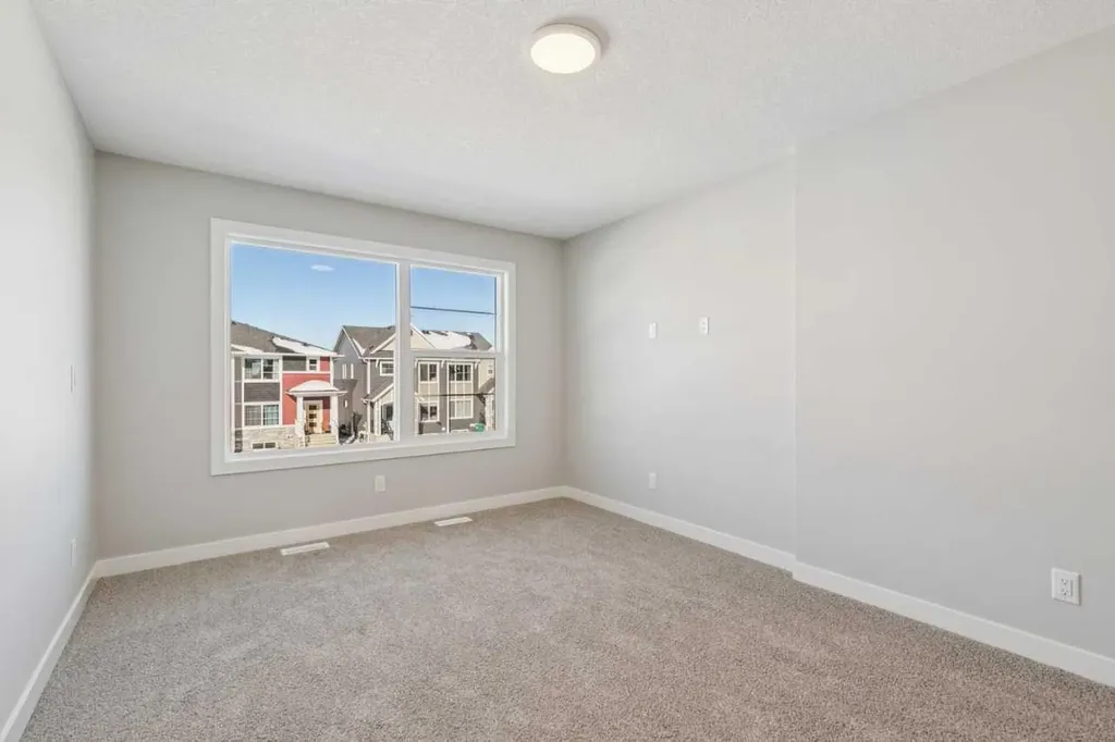 335 Fireside Drive Cochrane AB T4C 3E1
