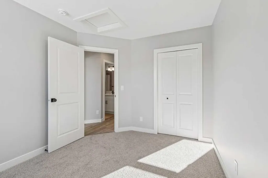 335 Fireside Drive Cochrane AB T4C 3E1