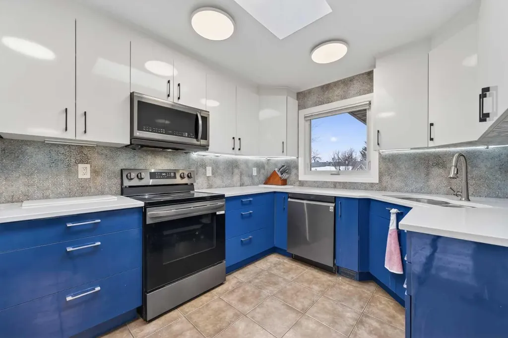 5835 28 Avenue NE Calgary AB T1Y 2E4