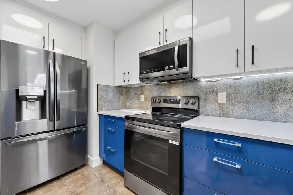 5835 28 Avenue NE Calgary AB T1Y 2E4