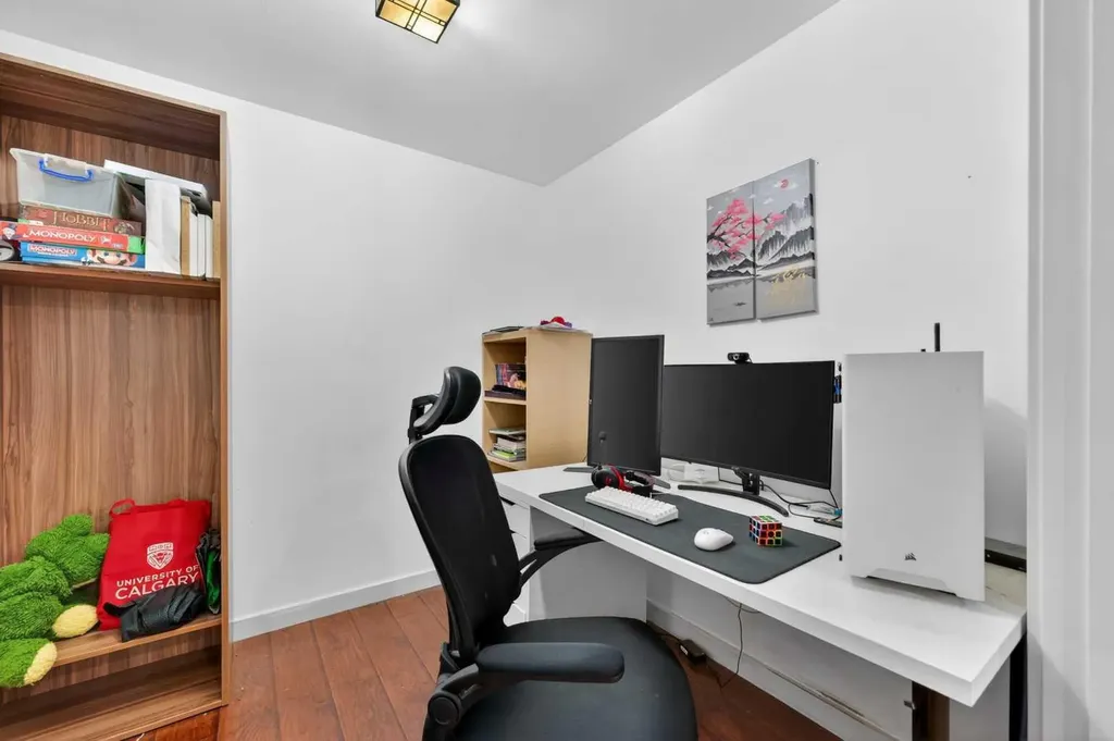 5835 28 Avenue NE Calgary AB T1Y 2E4