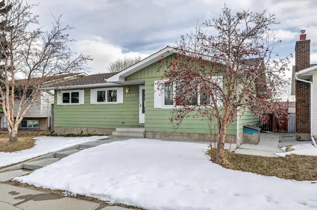 5835 28 Avenue NE Calgary AB T1Y 2E4