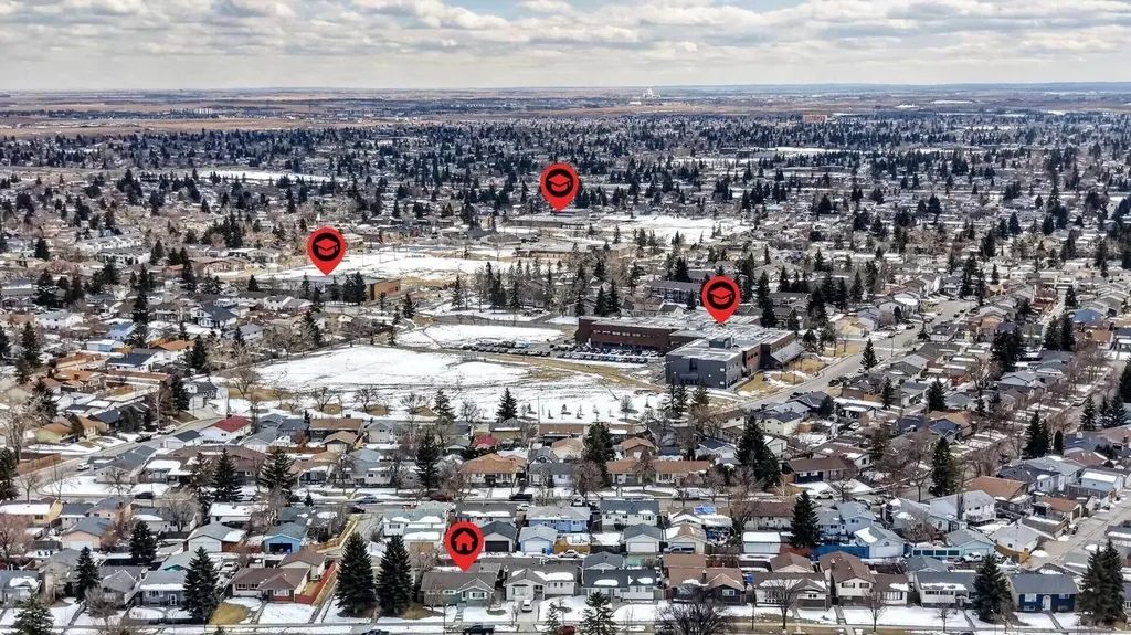 5835 28 Avenue NE Calgary AB T1Y 2E4