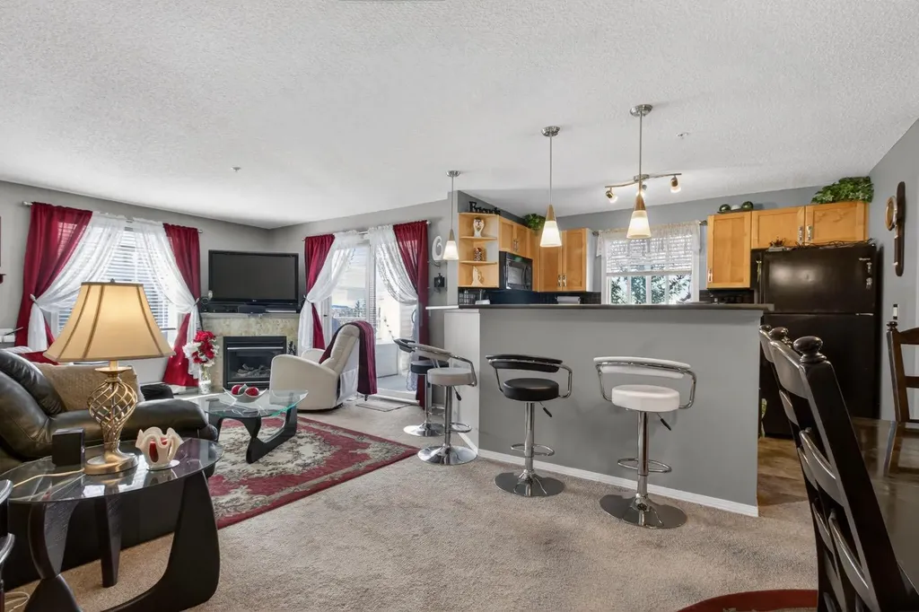16320 24 Street SW Calgary AB T2Y4T7