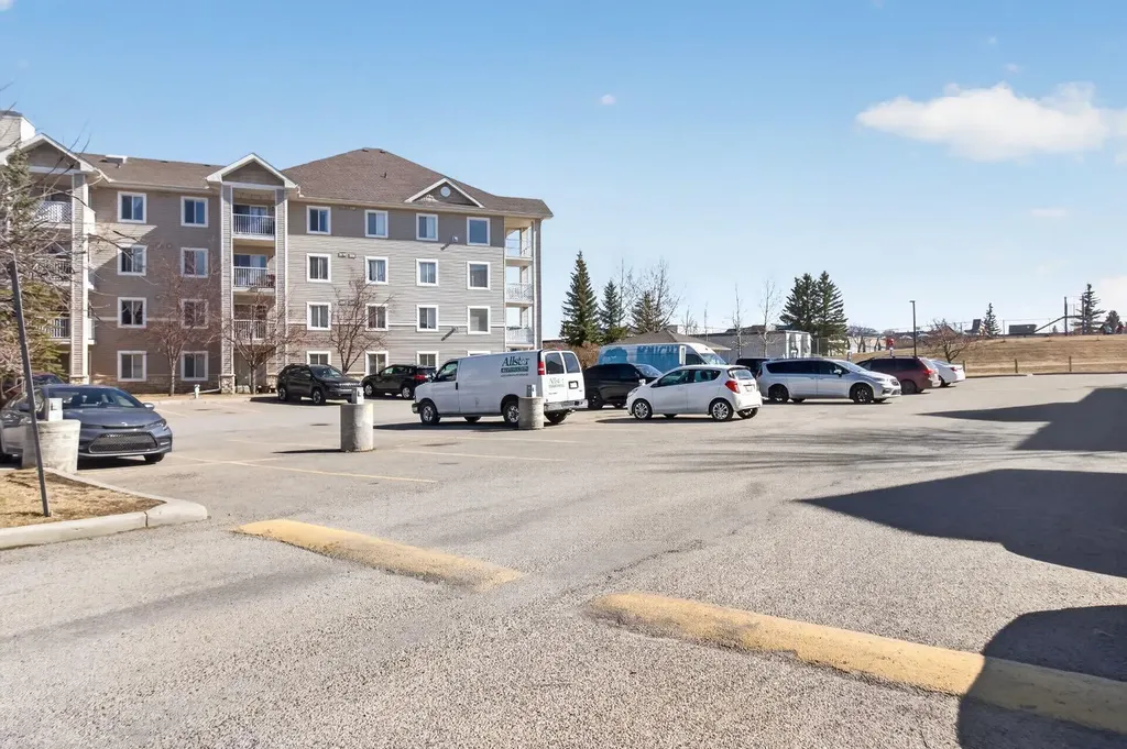 16320 24 Street SW Calgary AB T2Y4T7