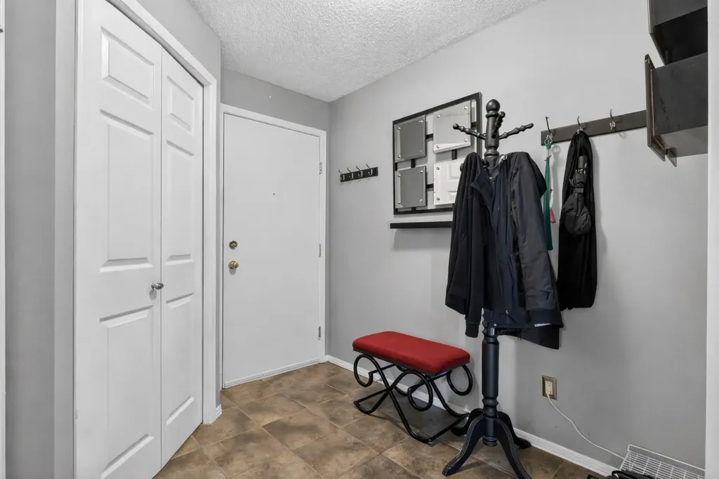 16320 24 Street SW Calgary AB T2Y4T7