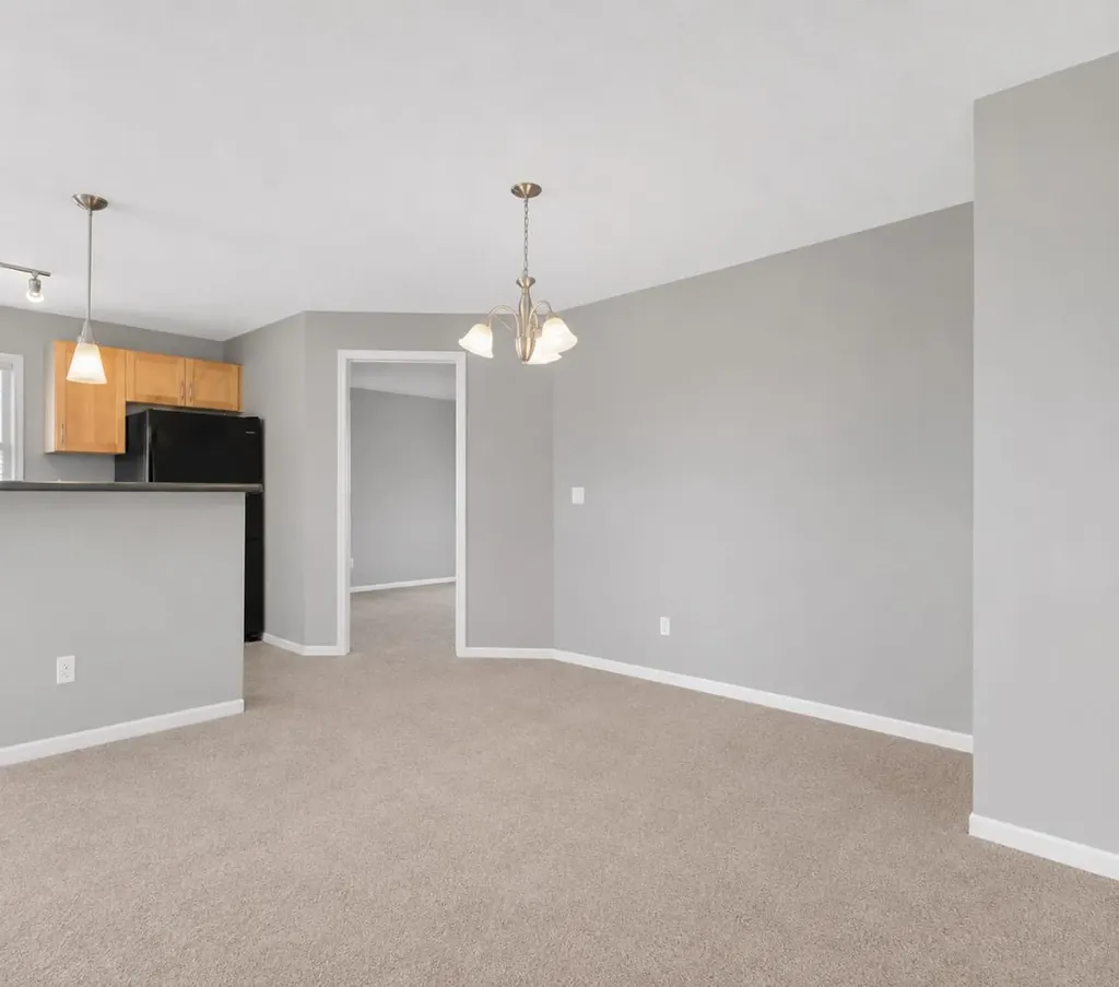 16320 24 Street SW Calgary AB T2Y4T7