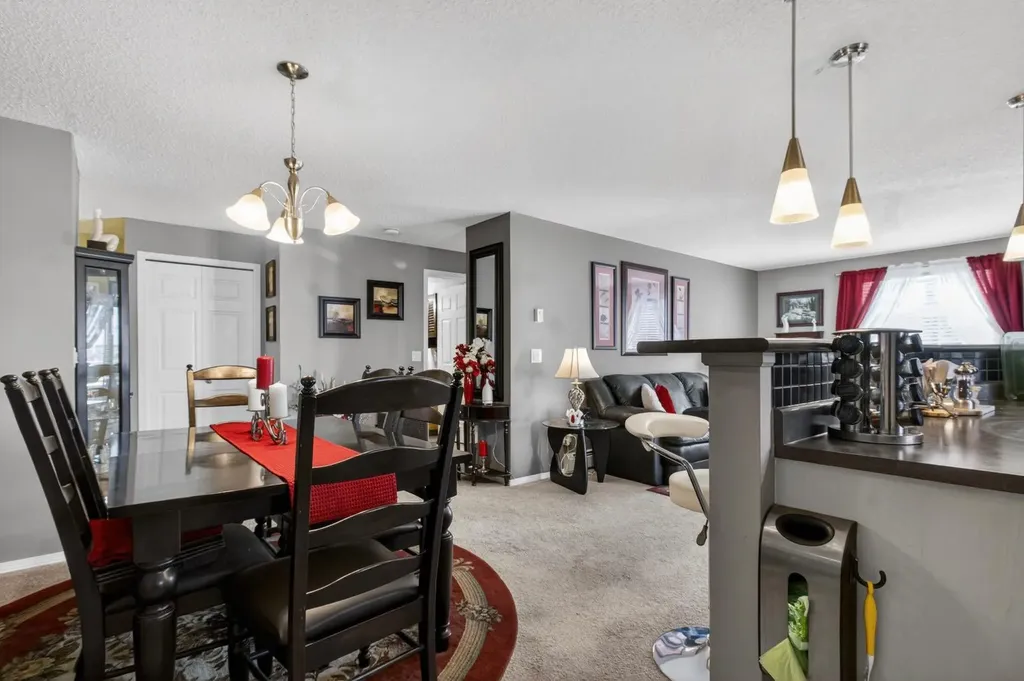 16320 24 Street SW Calgary AB T2Y4T7