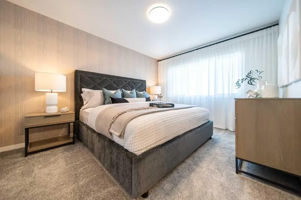 61 Aquila Terrace NW Calgary AB T3R2N8