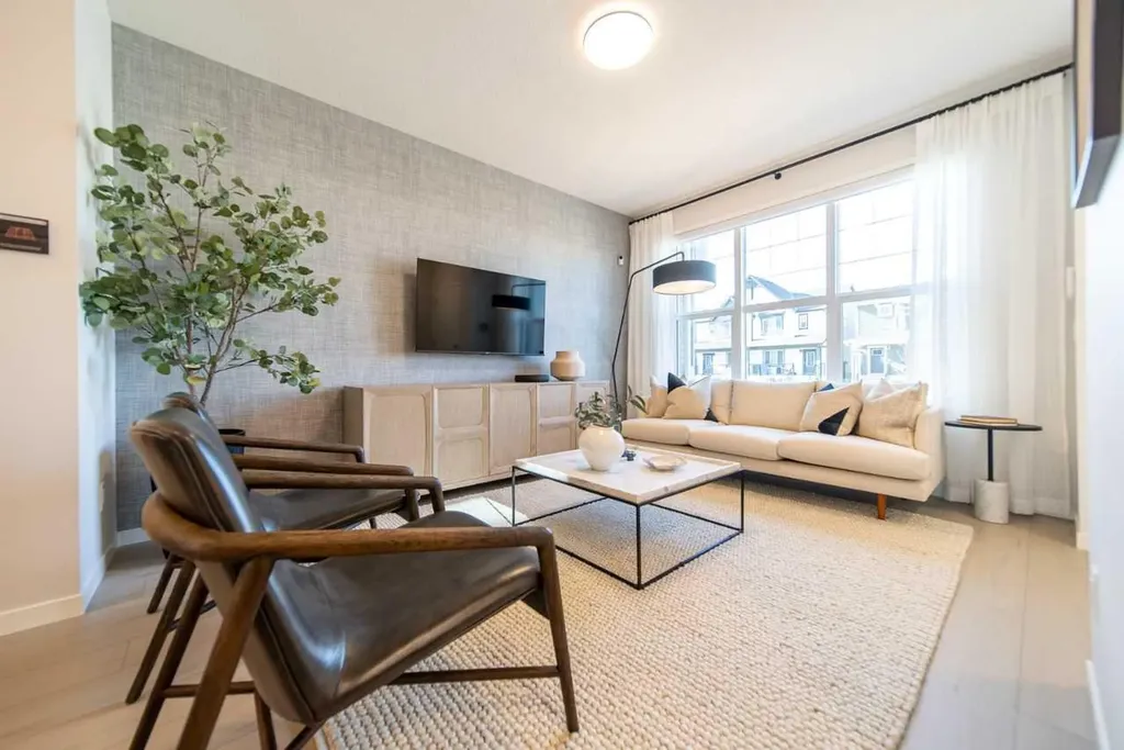 61 Aquila Terrace NW Calgary AB T3R2N8