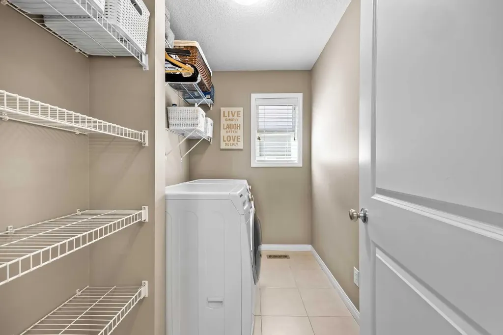 211 Mountainview Drive Okotoks AB T1S 0L6
