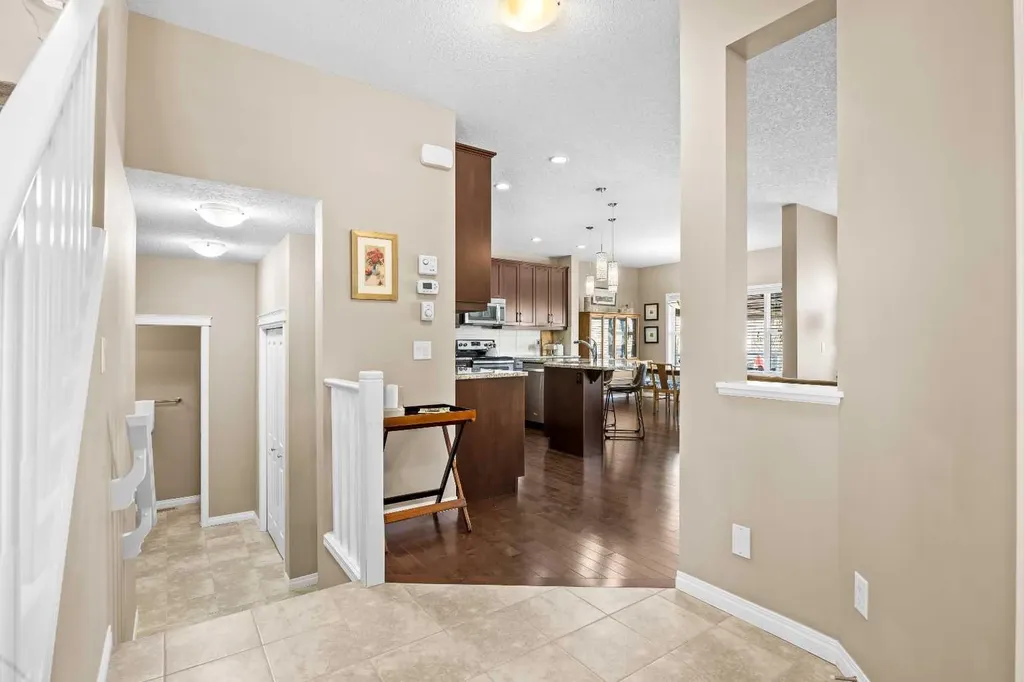 211 Mountainview Drive Okotoks AB T1S 0L6